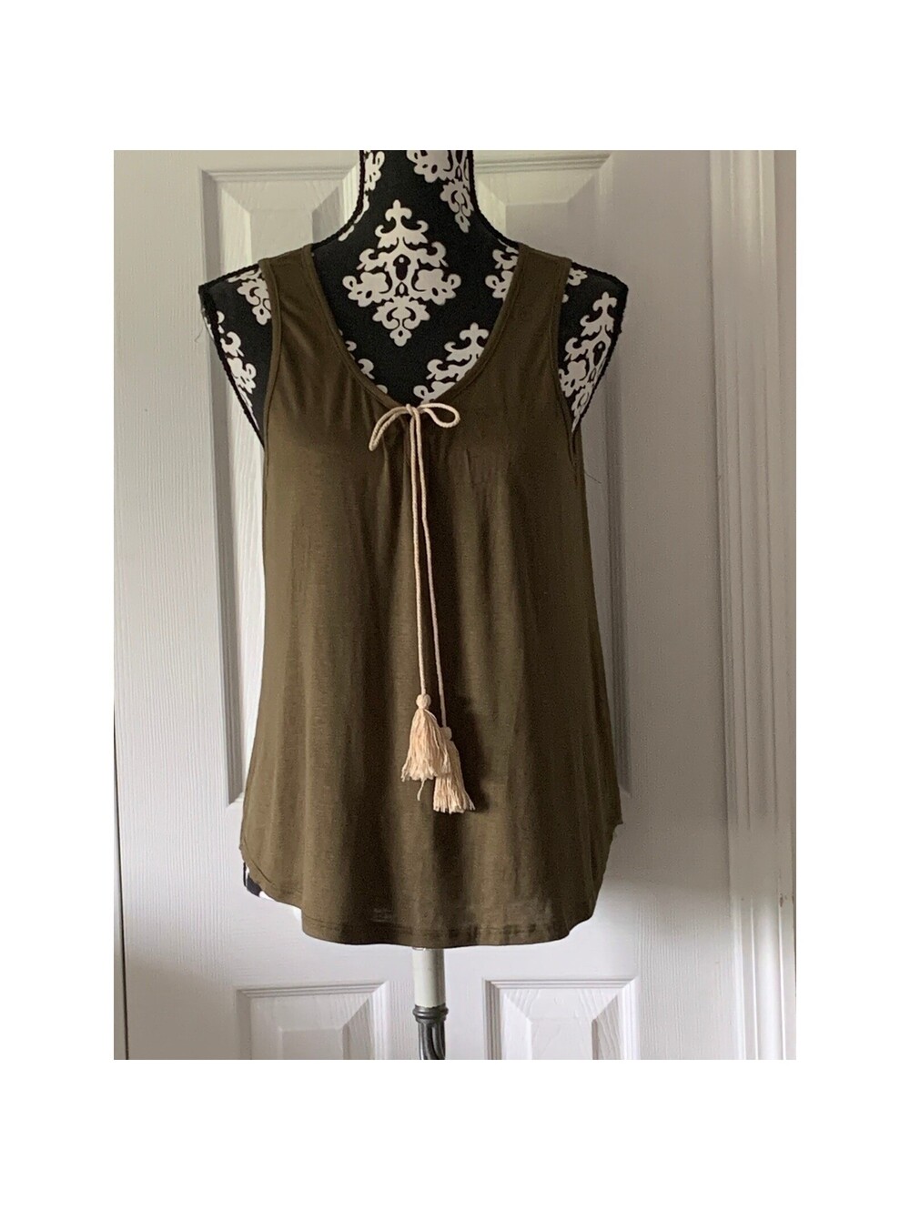 C.u.k.y. Women's Med Olive Green Tassel Tank Top Boho Rayon Stretch Relaxed